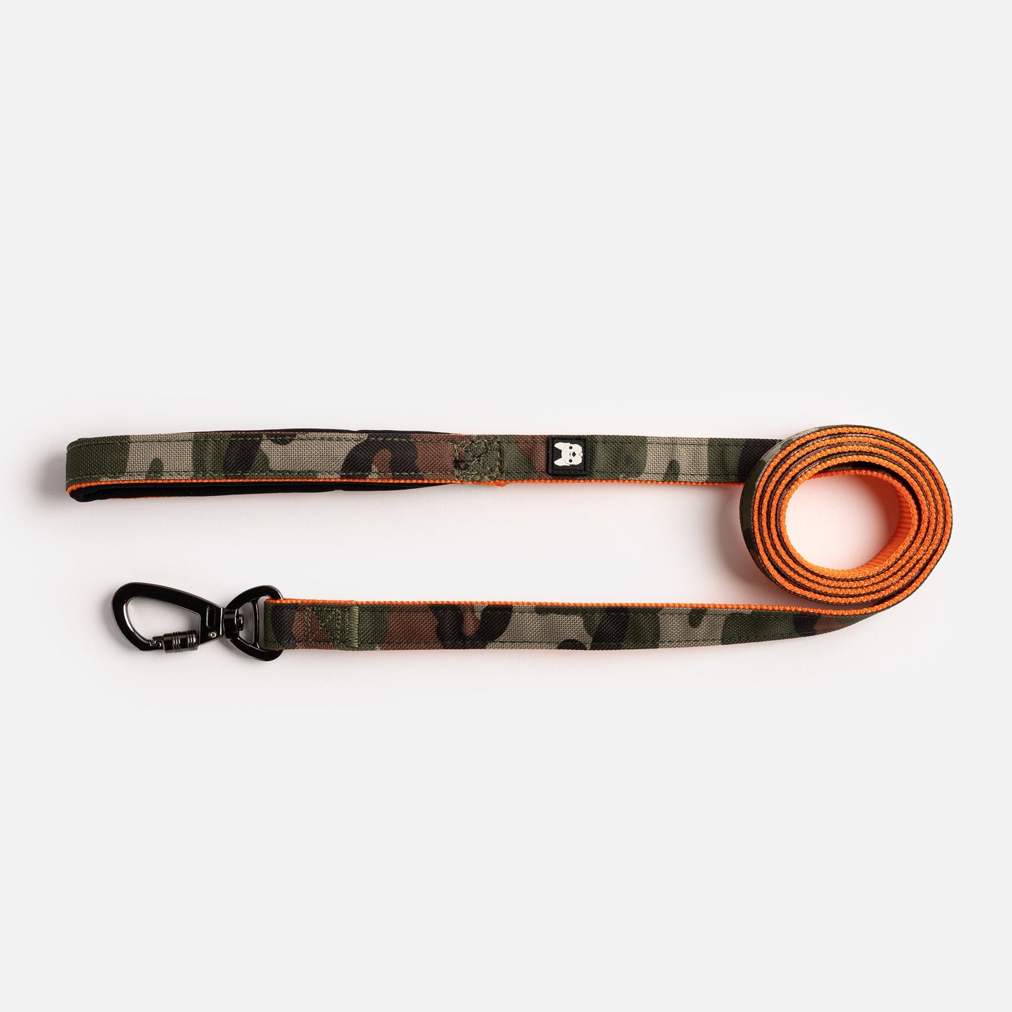 Camo Commander: The Paw-fect Poplin Leash for Stealth Walks