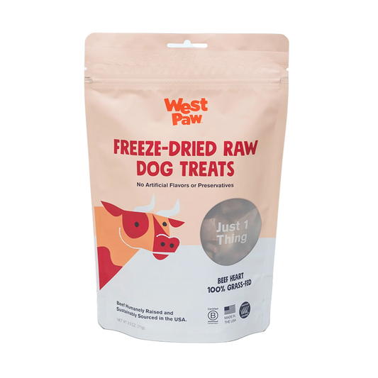 Front view of a 2.5 oz bag of West Paw Freeze-Dried Raw Beef Heart dog treats made with 100% grass-fed beef and featuring a clear window showing treat pieces